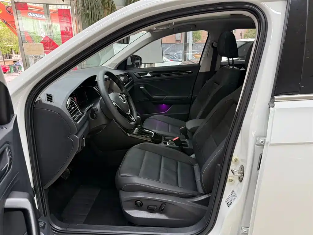 Volkswagen T-ROC 2022 280TSI DSG 2WD Comfort PLUS фото 16