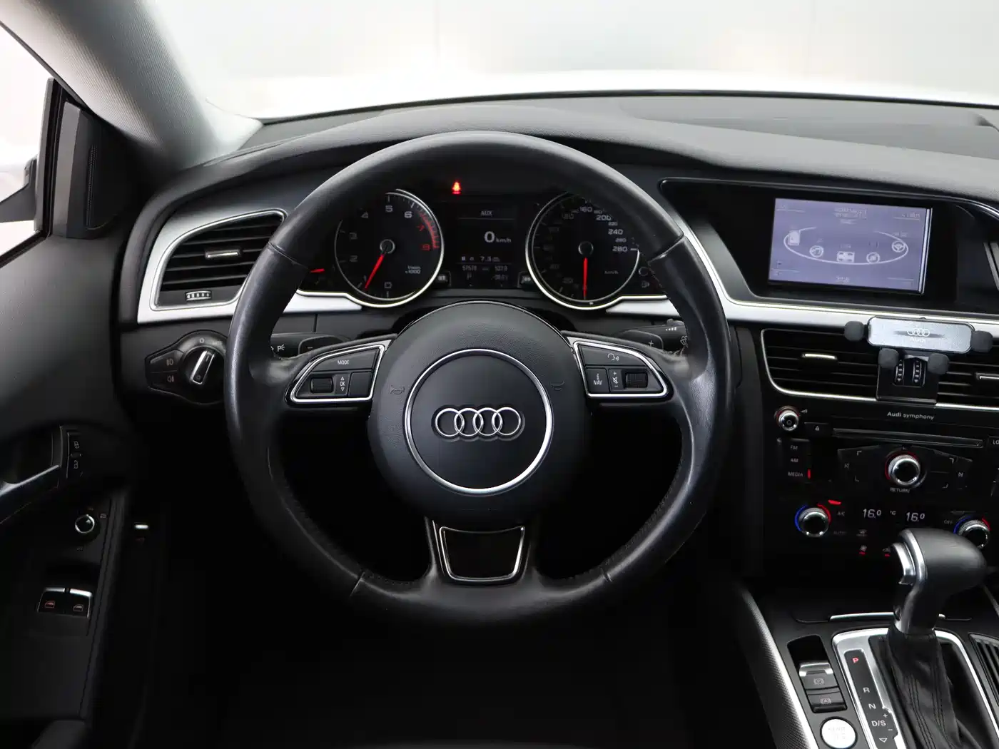 Audi A5 (Import) 2016 Coupe 45 TFSI Comfort фото 11