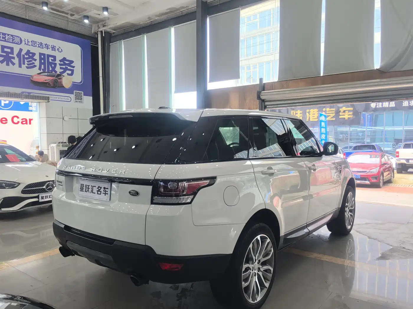 Land Rover Range Rover Sport 2016 Model 3.0 SDV6 HSE DYNAMIC фото 6