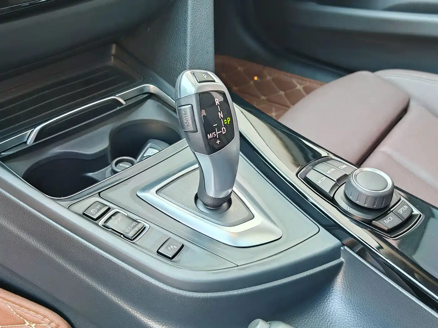 BMW 3 Series 2018 320Li Fashion Style фото 26