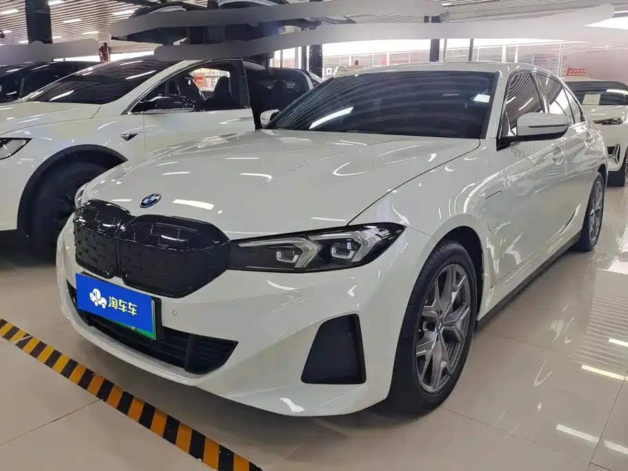 BMW i3 2024 eDrive 35 L
