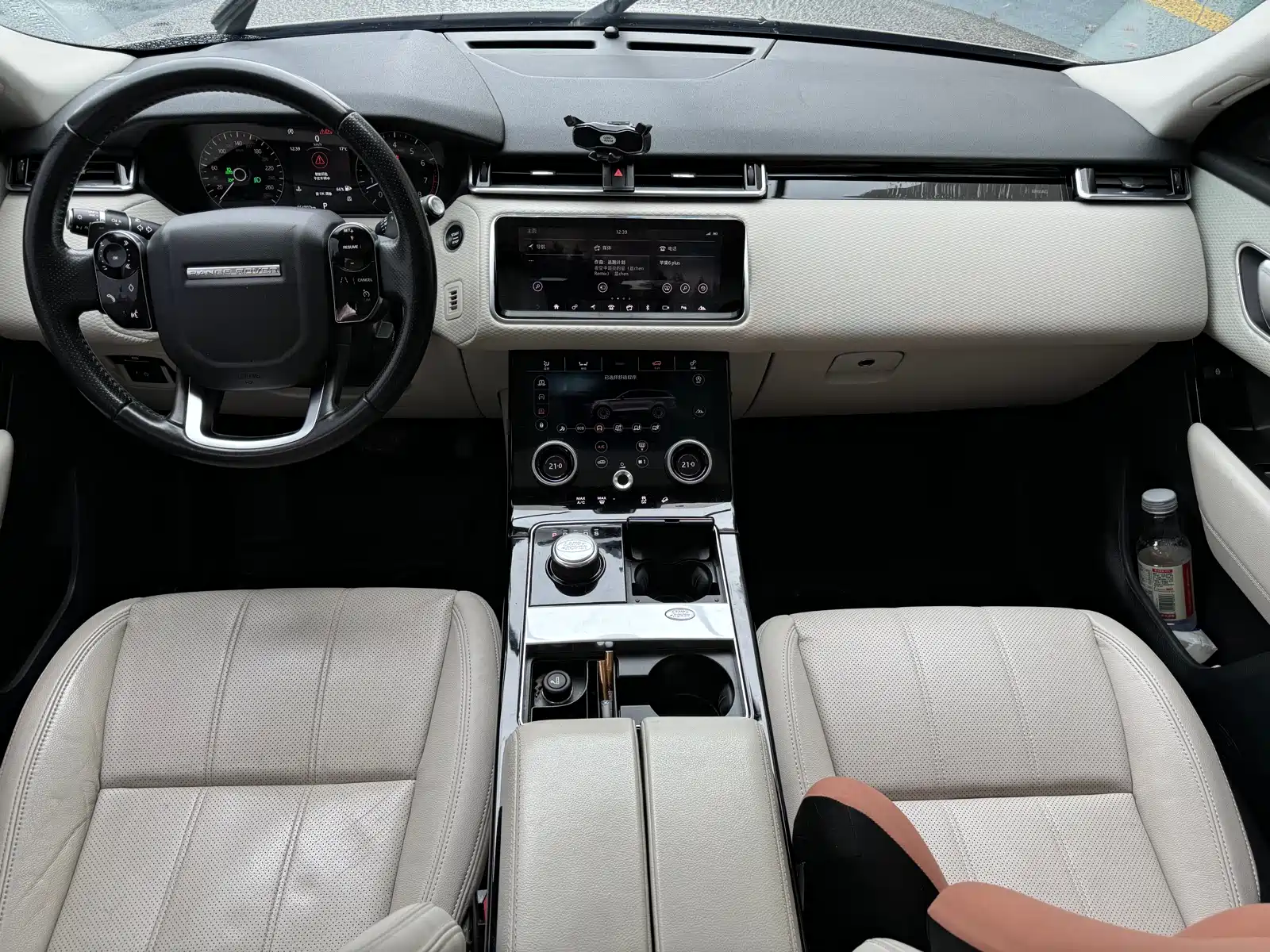 Фото 6 - Land Rover Range Rover Velar