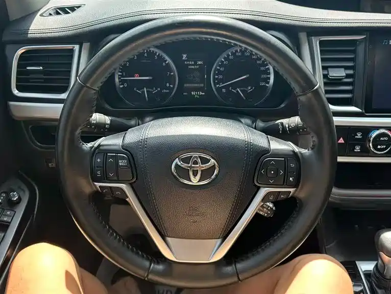 Toyota Highlander 2018 2.0T 4WD Premium 7-seater (China V) фото 10