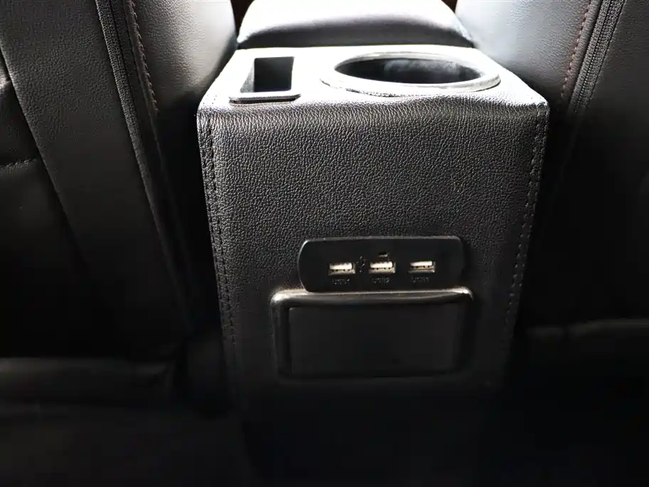 BYD F3 2012 Energy-saving Edition 1.5L Manual Comfort фото 20