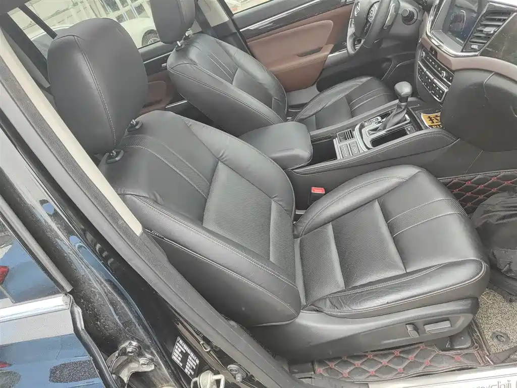 GAC Trumpchi Trumpchi GS8 2017 320T 2WD Luxury Smart Connect (7-seater) фото 20