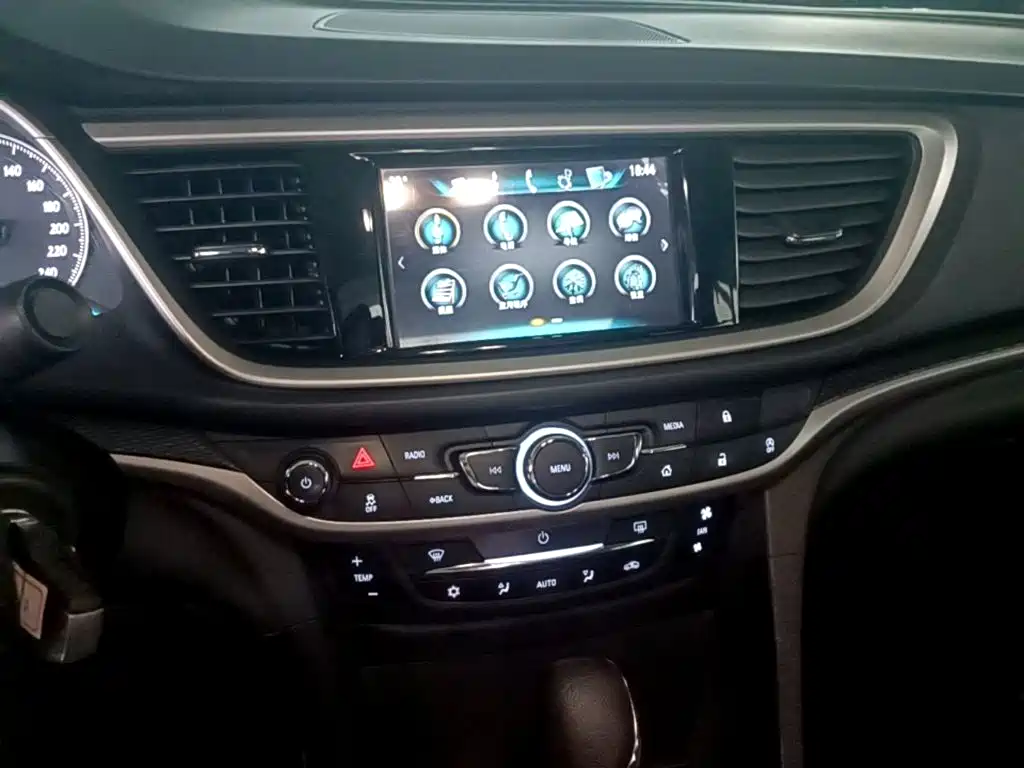 Фото 13 - Buick Excelle