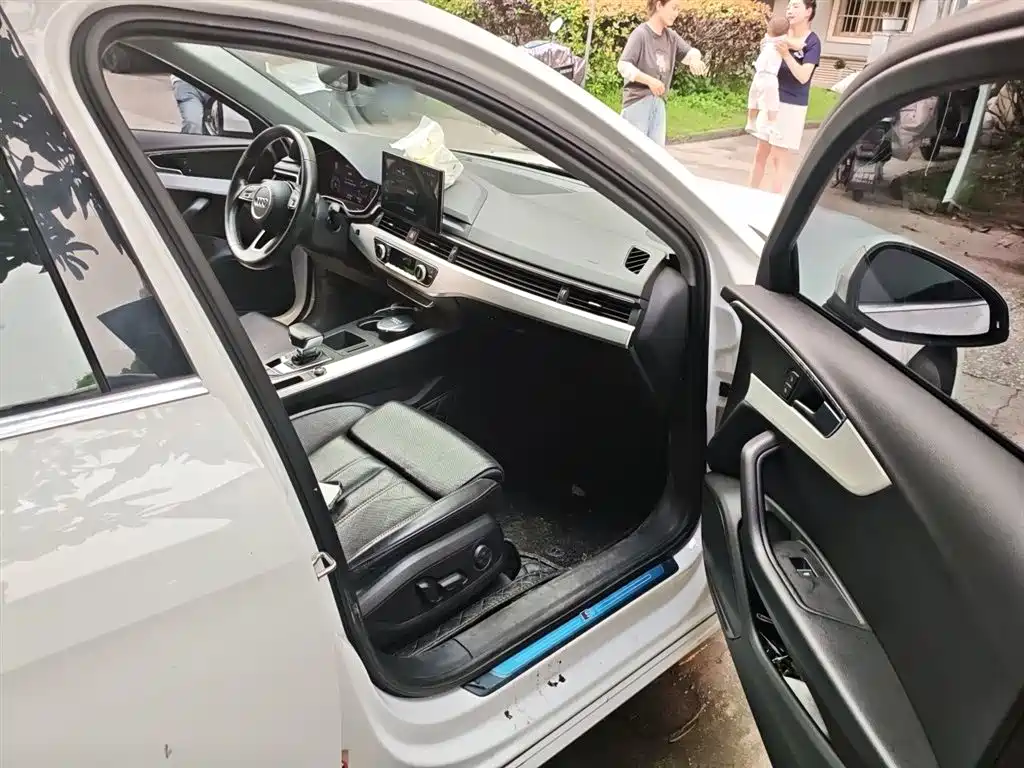 Audi A4L 2020 40 TFSI Luxury Dynamic фото 20