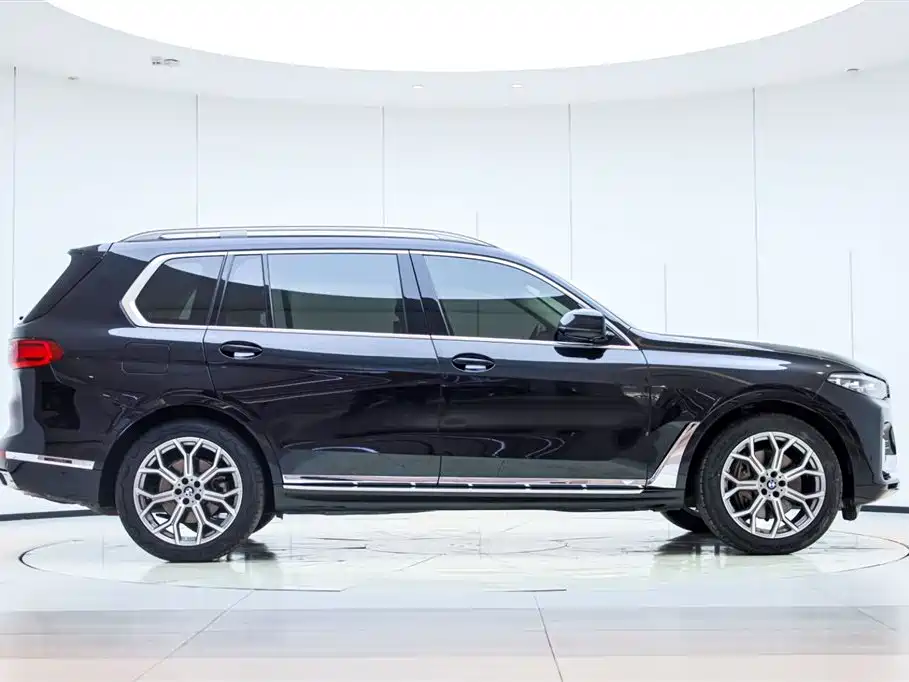 BMW X7 2022 xDrive40i Leading Luxury Package фото 6