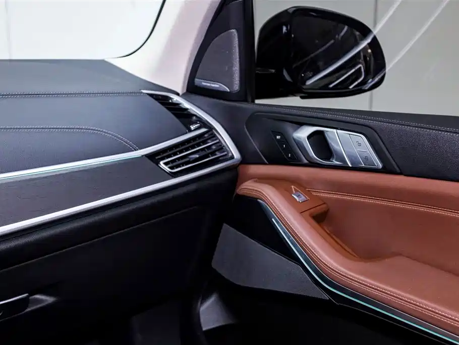 BMW X7 2022 xDrive40i Leading Luxury Package фото 23