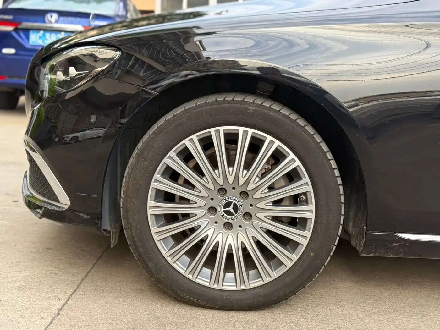 Mercedes-Benz E-Class 2022 Second Facelift E 300 L Luxury фото 27