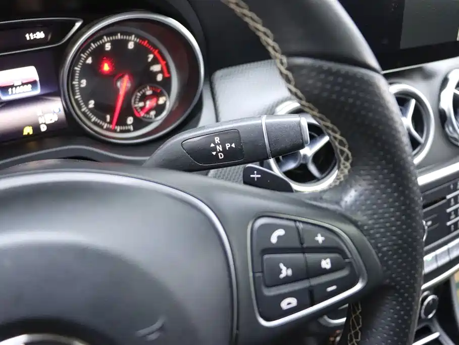 Mercedes-Benz GLA 2017 GLA 220 4MATIC Fashion фото 9