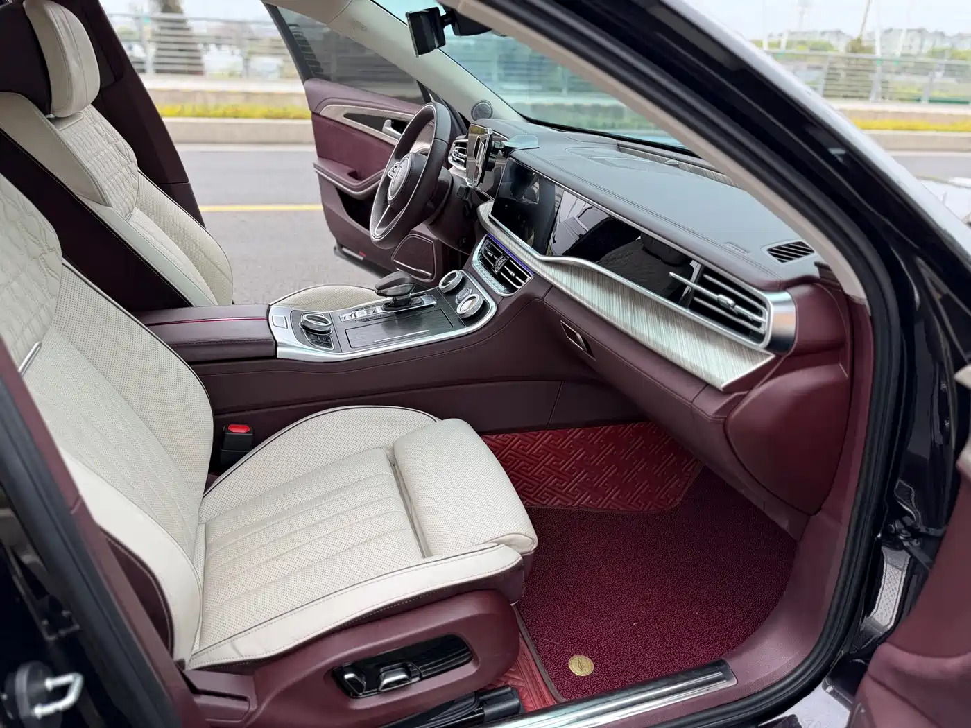 Hongqi H9 2020 2.0T Smart Connection Qi Chang Edition фото 6
