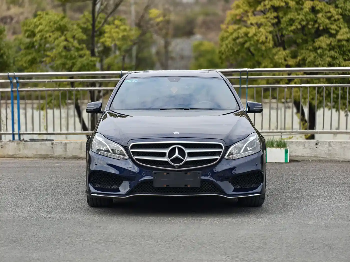 Mercedes-Benz E-Class 2015 E 260 L Luxury фото 2
