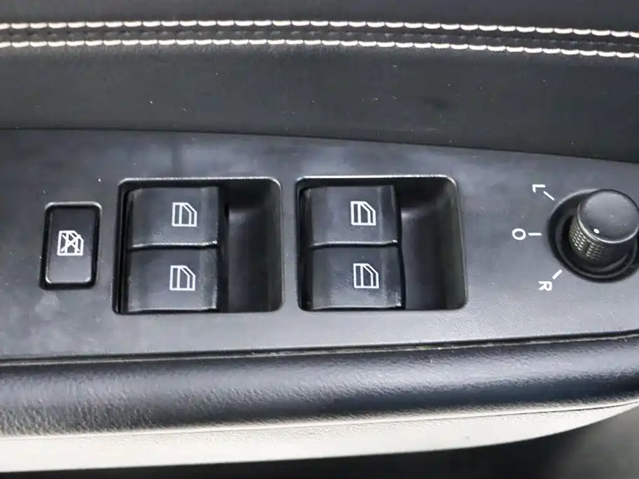 Besturn X40 2017 2017 1.6L Automatic Luxury