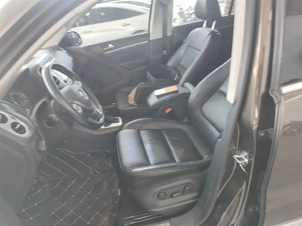 Volkswagen Tiguan 2015 1.8TSI Automatic 2WD Highline фото 15
