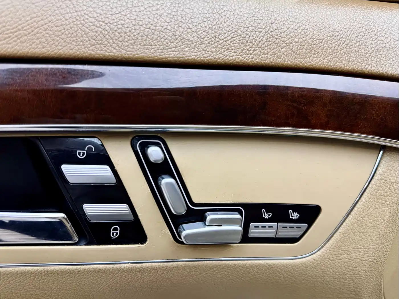 Mercedes-Benz S-Class 2010 S 350 L 4MATIC фото 11
