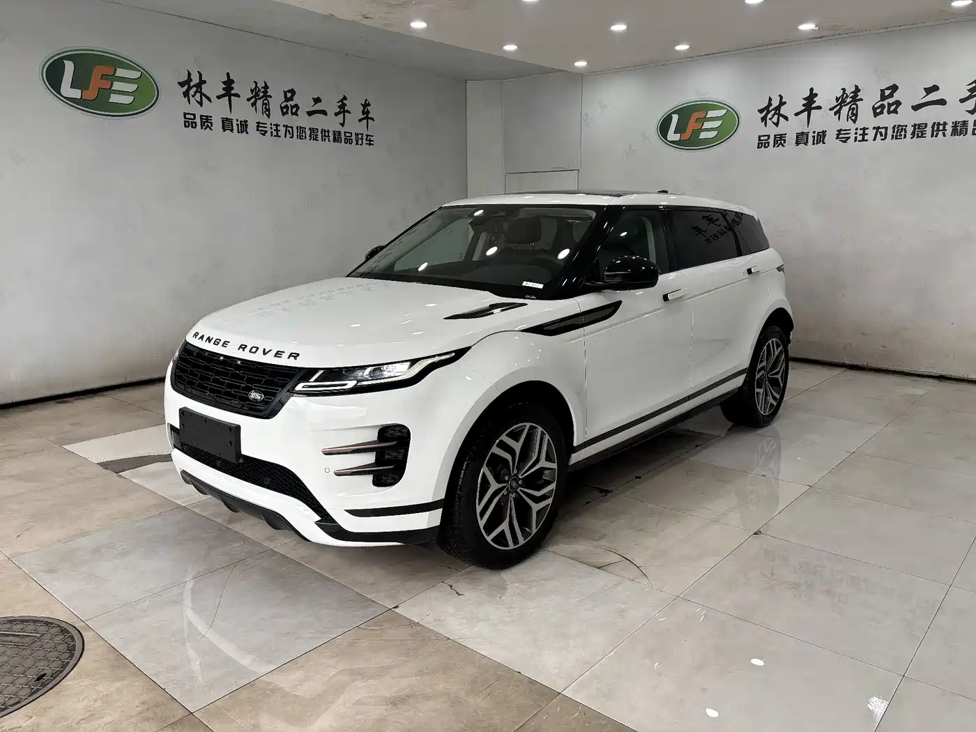 Land Rover Range Rover Evoque 2026 Range Rover Evoque L SE