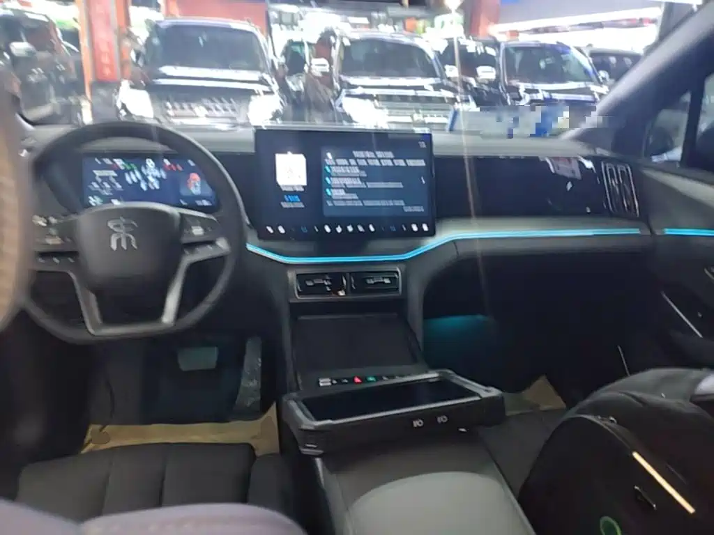 BYD Song L DM-i 2026 2026 DM-i Intelligent Driving Edition 135KM Base Model