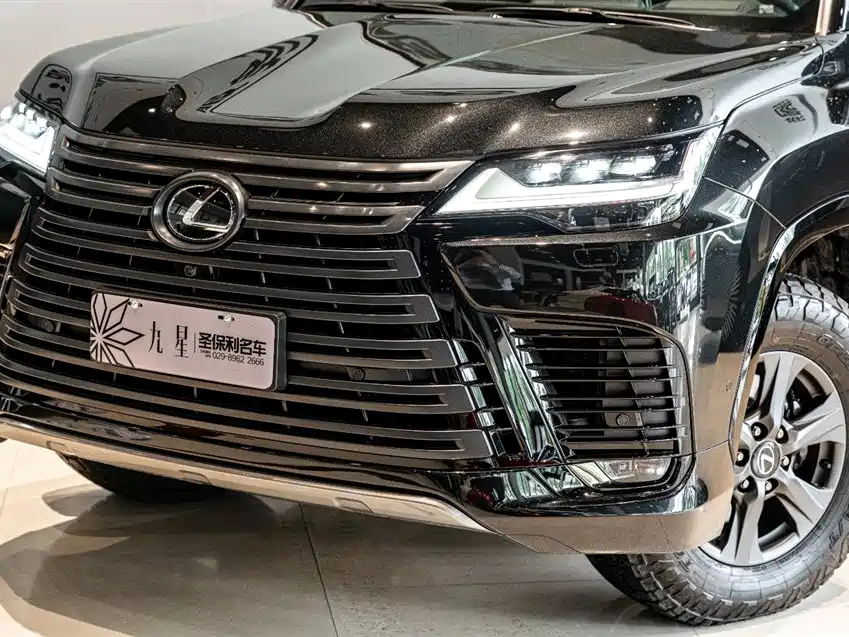 Lexus LX 2025 700h OVERTRAIL Frontier Edition фото 20