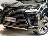 Фото 20 - Lexus LX