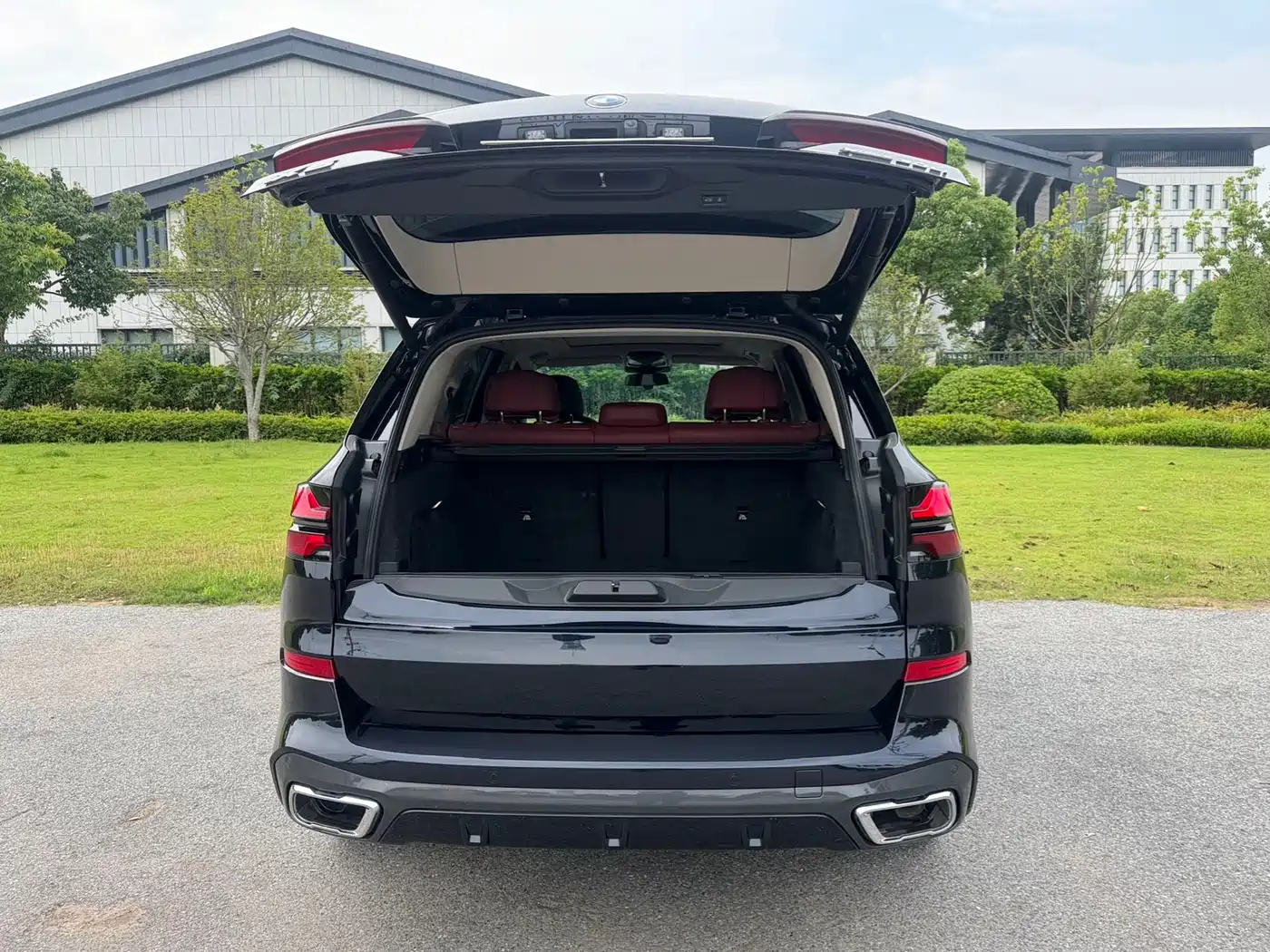 BMW X5 2023 xDrive 30Li Premium M Sport Black Night Package фото 7