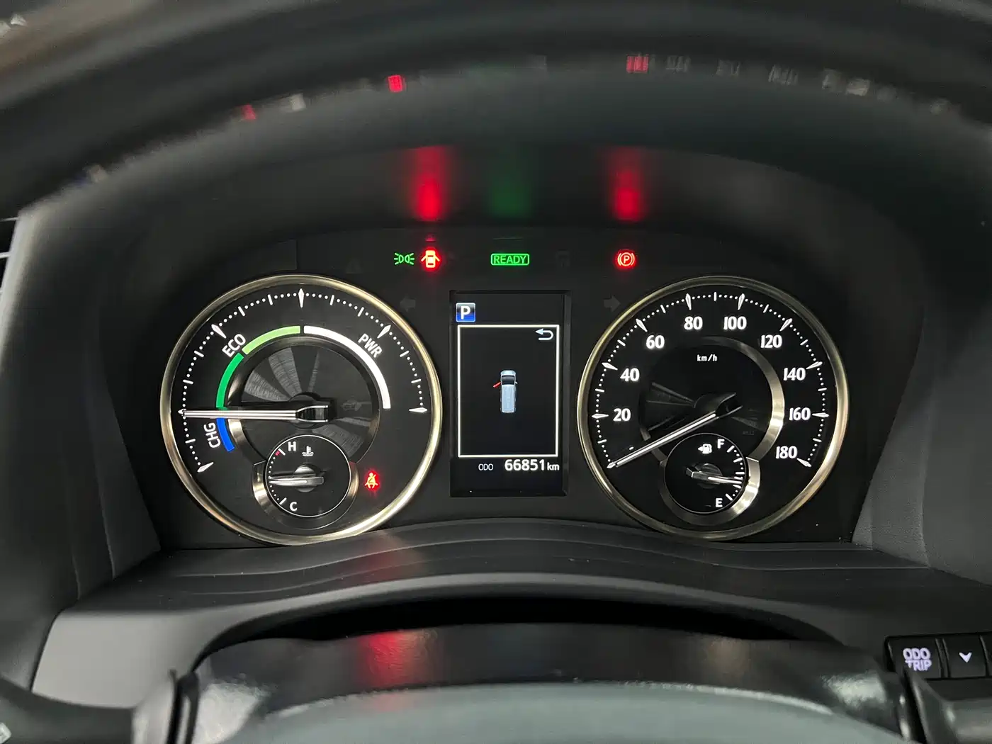 Lexus LM 2020 300h Seven-Seater Elegance Edition фото 22