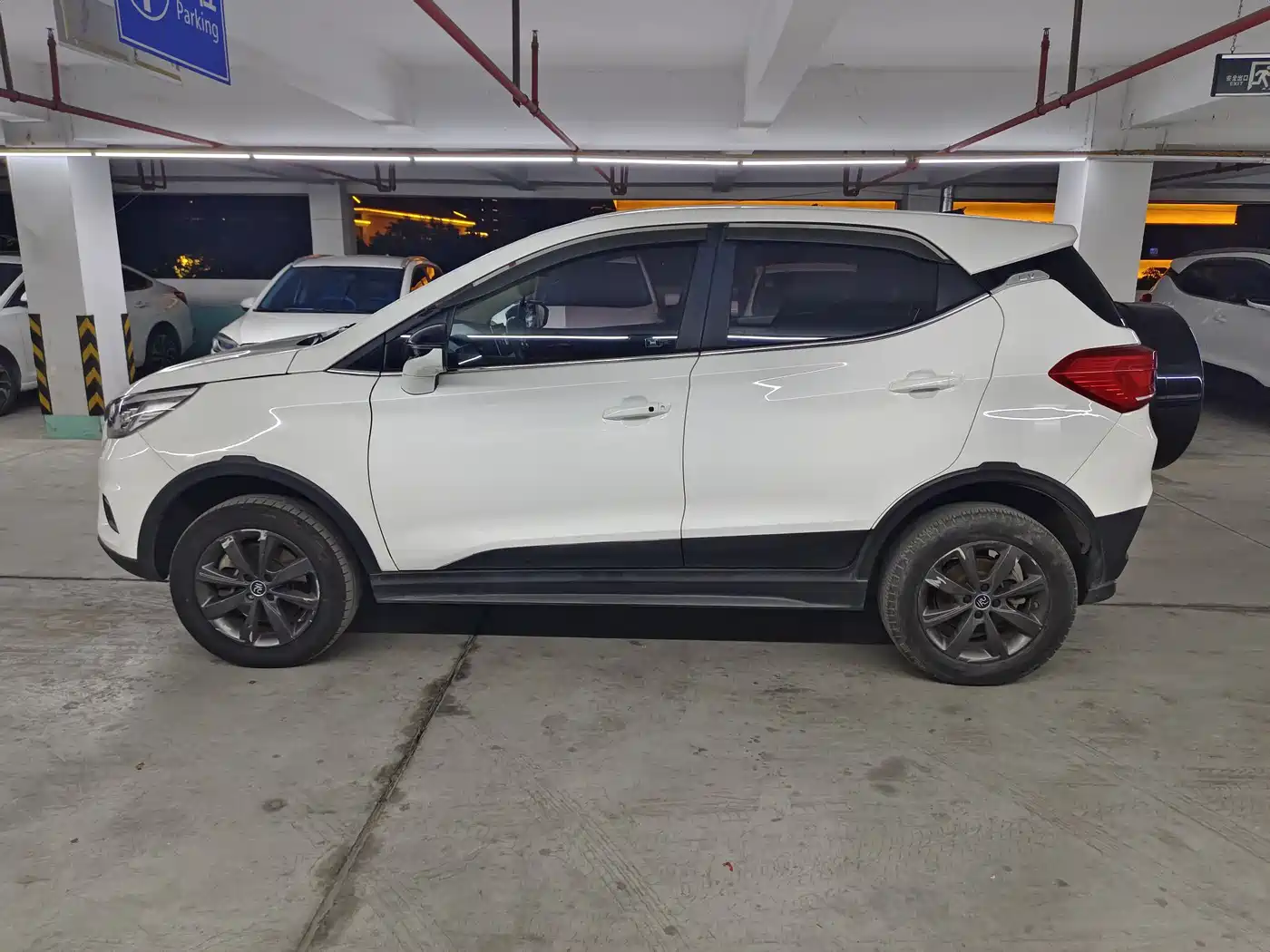 BYD Yuan New Energy 2019 EV535 Smart Connected Trend Leader Type фото 3