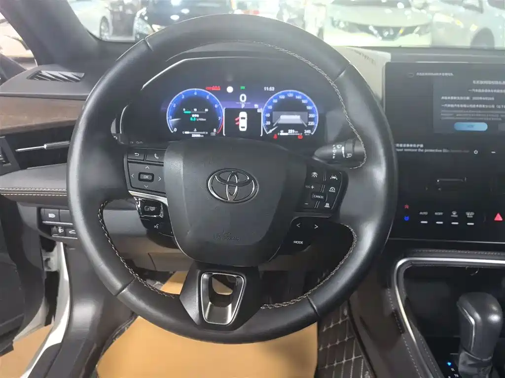 Toyota Avalon 2024 2.0L Luxury Edition фото 4