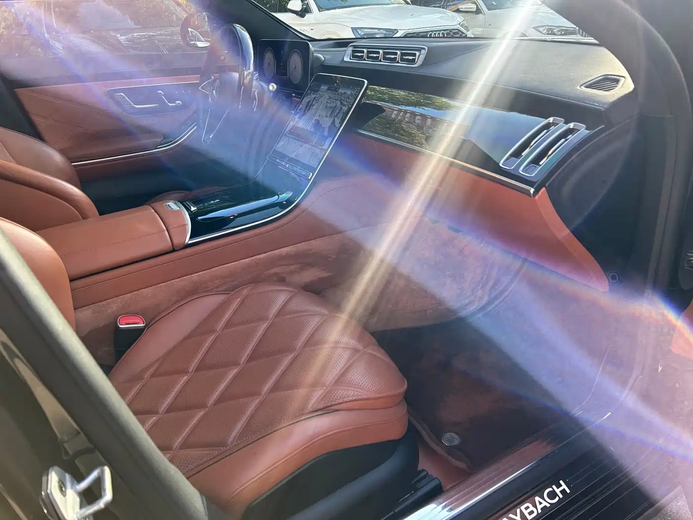 Фото 22 - Mercedes-Benz Maybach S-Class