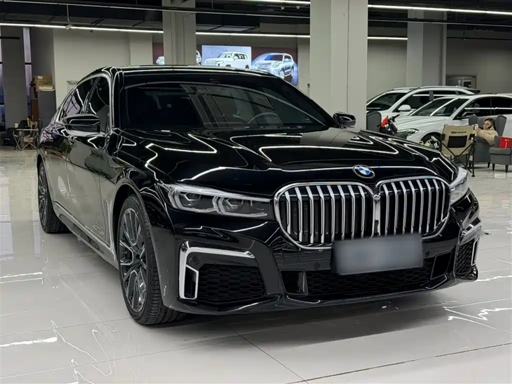 BMW 7 Series 2019 Facelift 740Li Leading M Sport Package фото 25