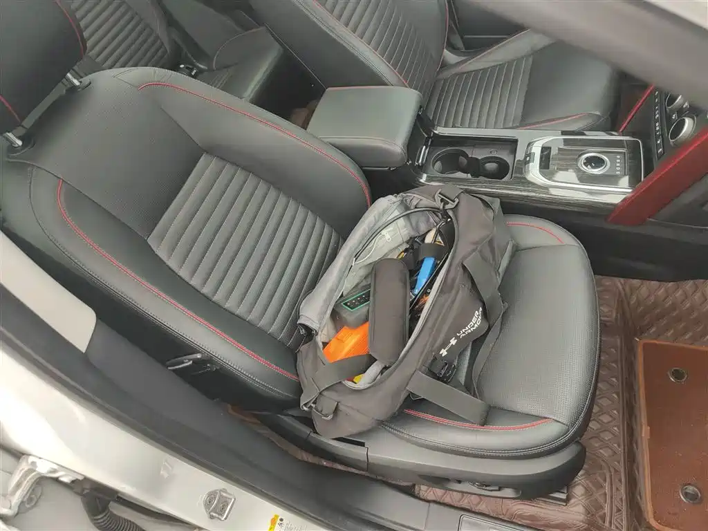 Land Rover Discovery Sport 2019 240PS SE Dynamic Edition China VI фото 20