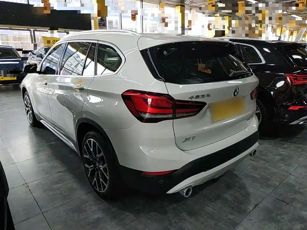 BMW X1 2022 xDrive25Li Premium фото 5