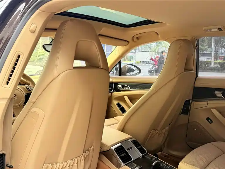 Porsche Panamera 2014 Panamera 3.0T фото 13