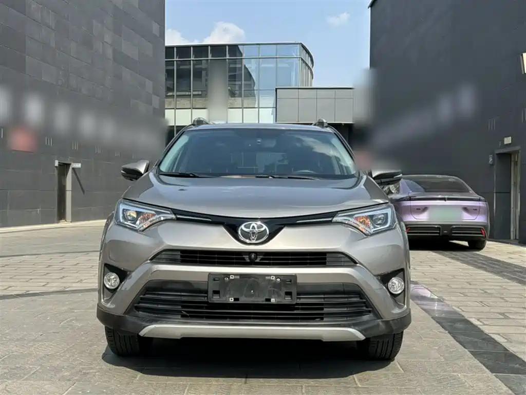 Toyota RAV4 Rongfang 2016 2.0L CVT 2WD Smart (China V) фото 12