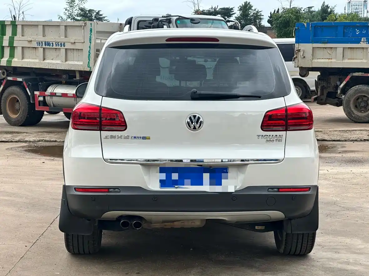 Фото 4 - Volkswagen Tiguan