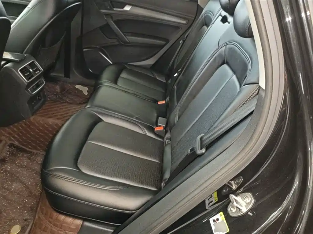 Audi Q5L 2018 40 TFSI Premium Progressive China VI фото 17