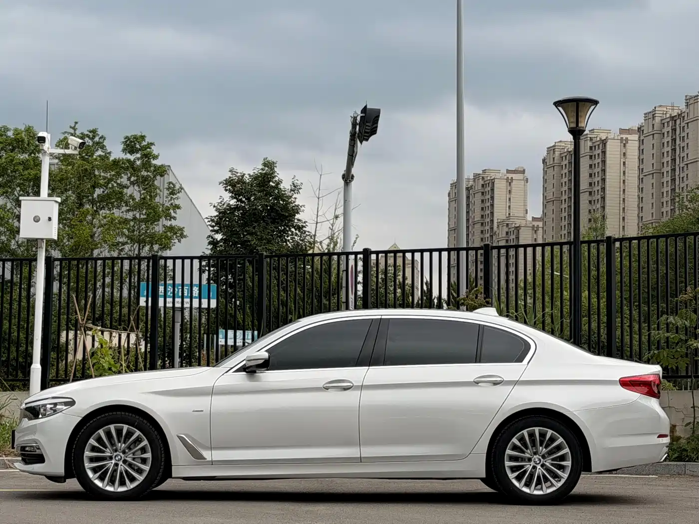 BMW 5 Series 2018 530Li Leading Luxury Package фото 3