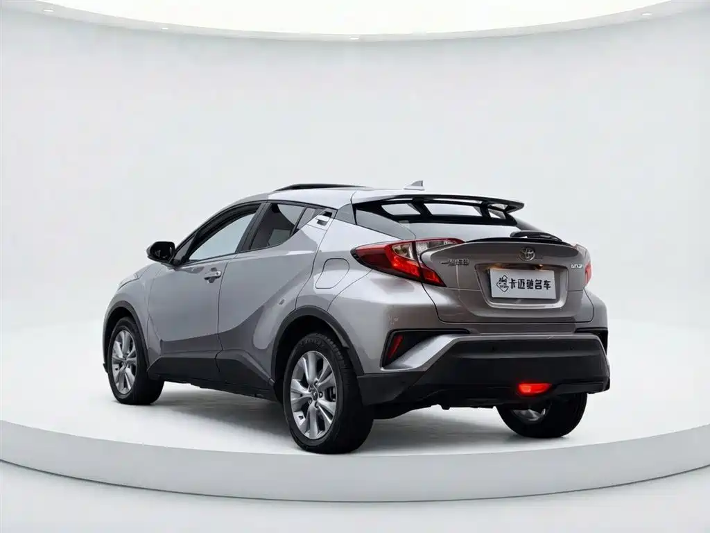 Toyota IZOA 2021 2.0L Yixing Edition фото 7