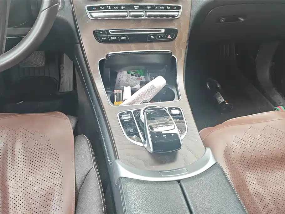 Mercedes-Benz GLC 2019 Facelift GLC 300 L 4MATIC Dynamic фото 16