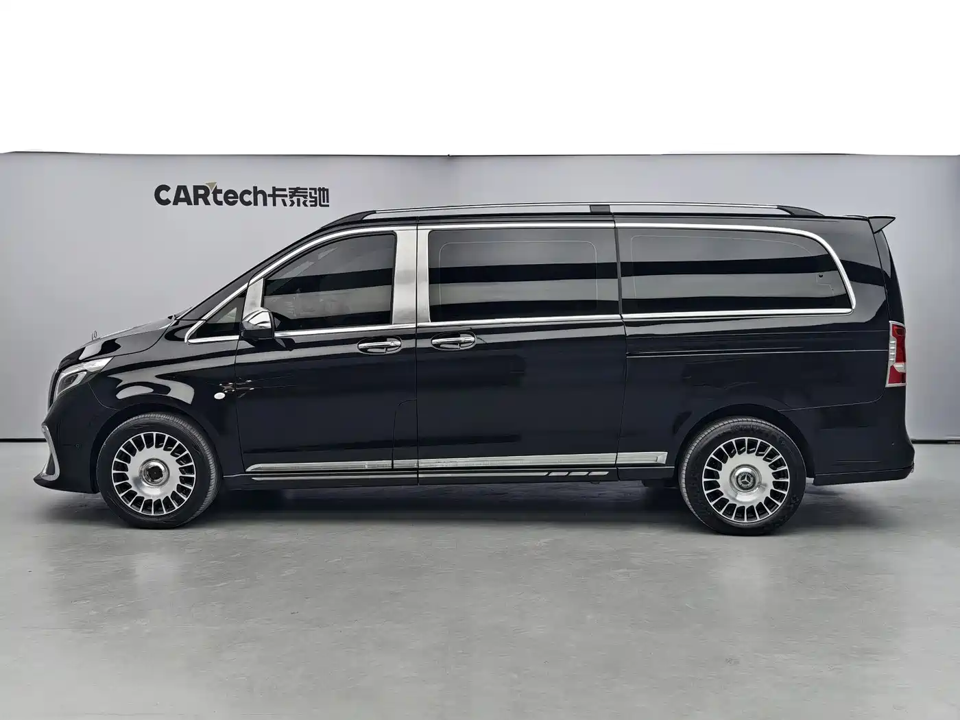 Mercedes-Benz Vito 2021 2.0T Business Edition 7-seater фото 4