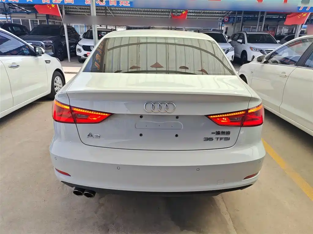 Audi A3 2016 Limousine 35 TFSI Leadership фото 6