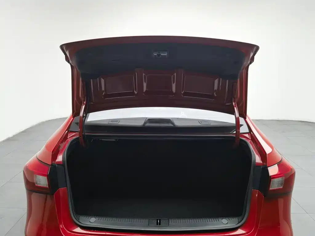 Photo 16 - Roewe 360