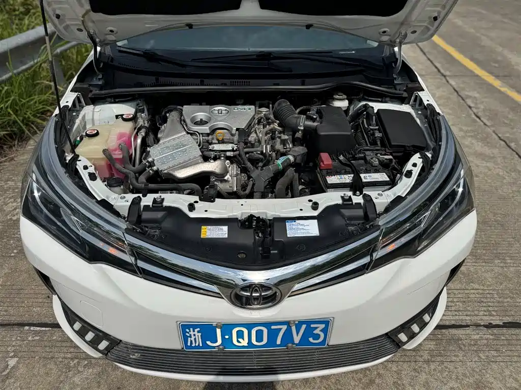 Toyota Corolla 2017 Facelift 1.2T S-CVT GL-i фото 17
