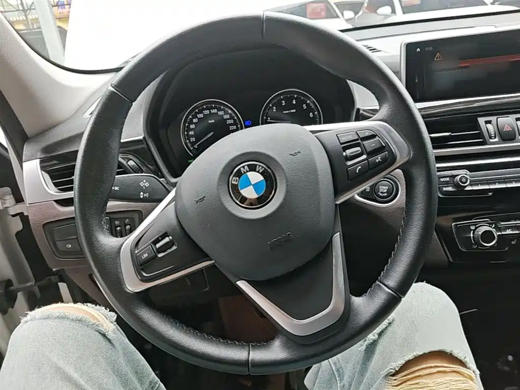 BMW X1 2020 sDrive20Li Fashion Model фото 11