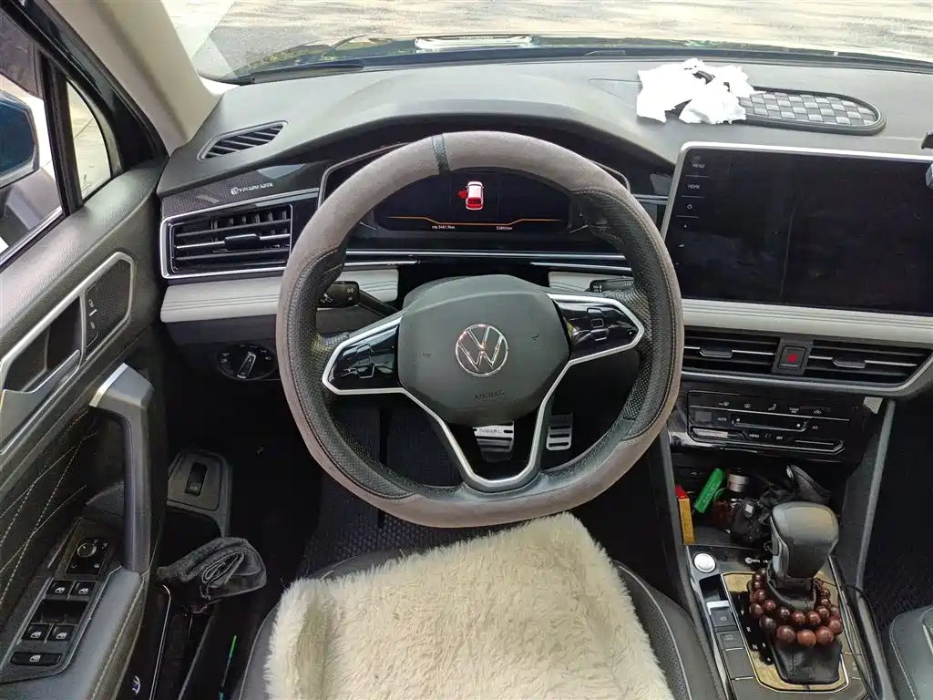 Volkswagen Tiguan L 2022 330TSI Automatic 2WD Smart Edition фото 3