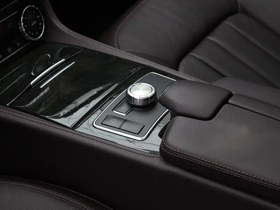 Mercedes-Benz CLS 2012 CLS 300 CGI фото 13
