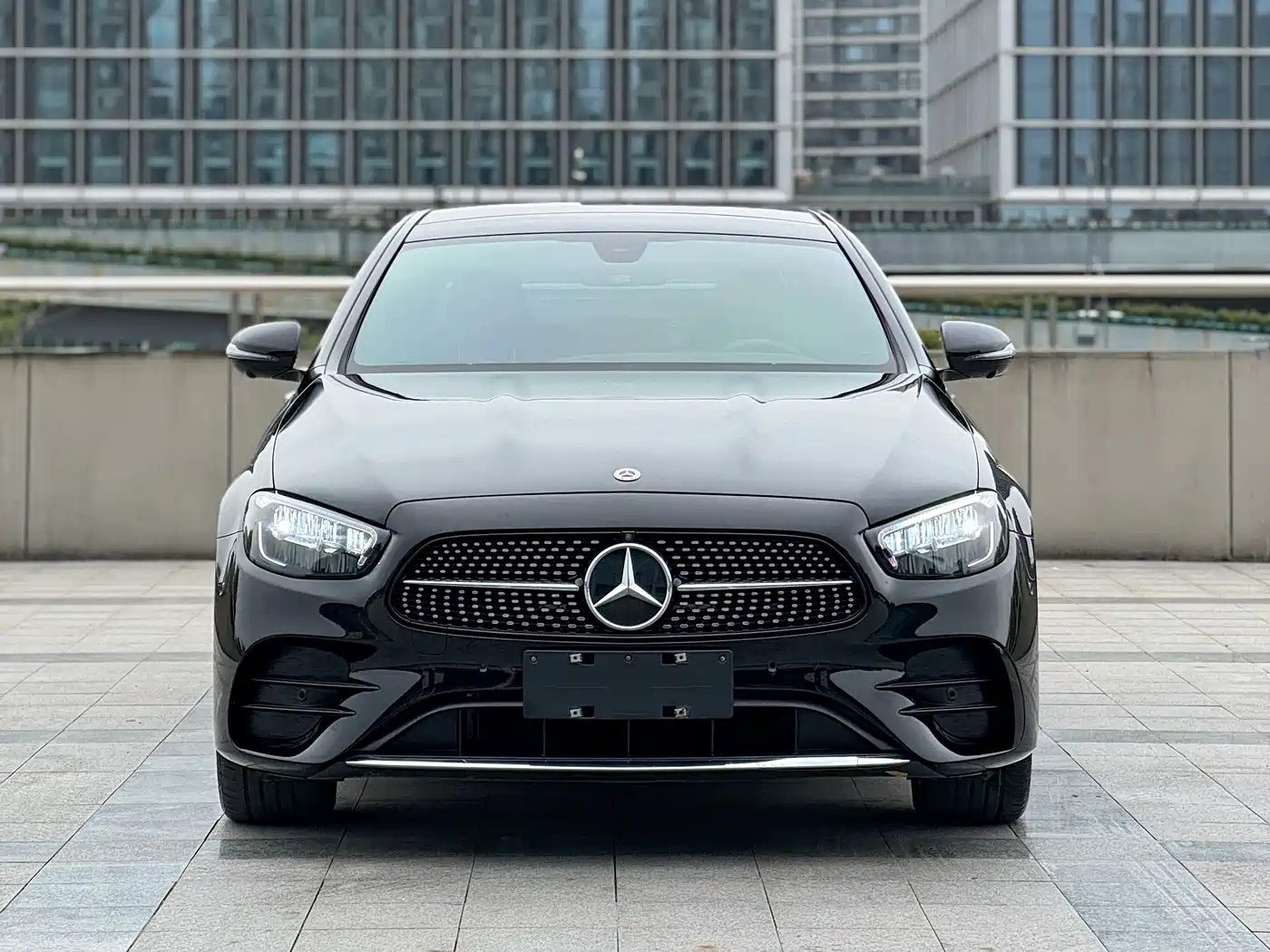  E CLASS