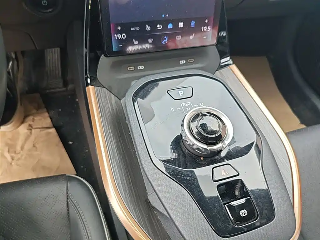 Toyota bZ3 2023 616km Long Range Premium фото 14