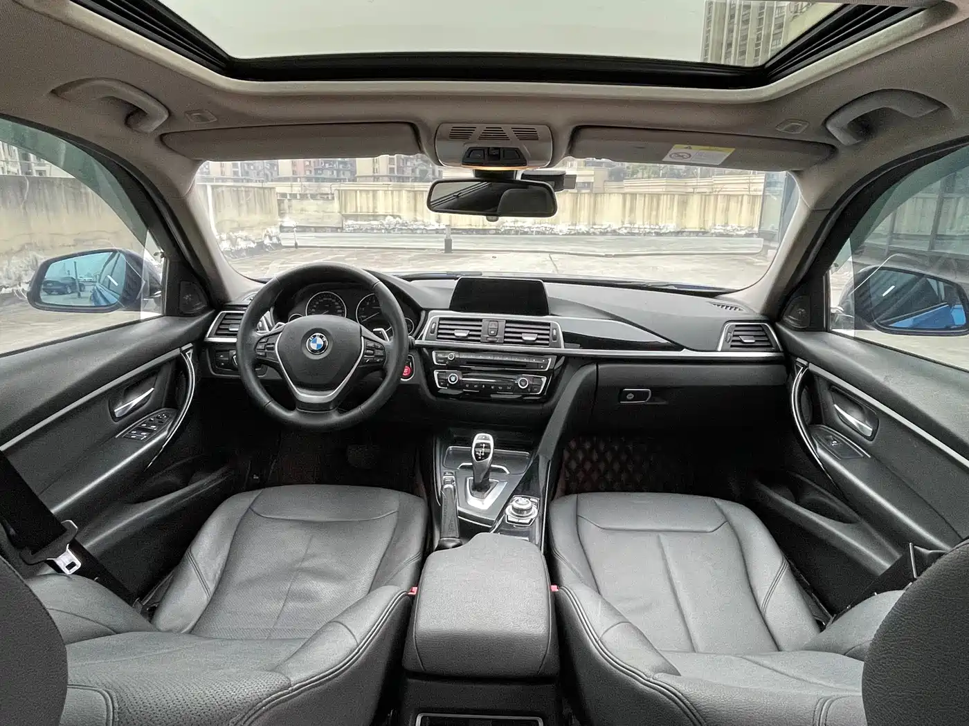 BMW 3 Series 2017 320Li M Sport фото 21