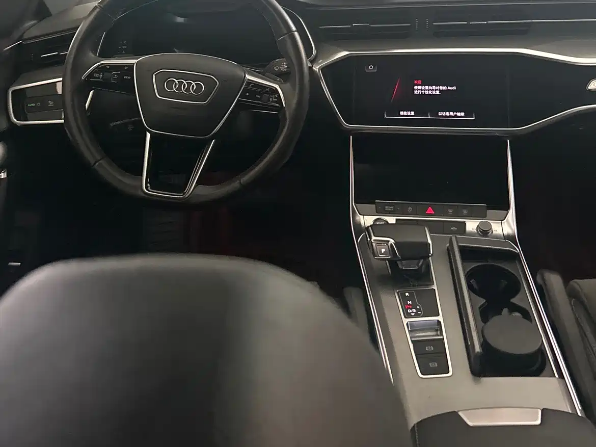 Audi A6L 2021 40 TFSI Luxury Sport фото 12